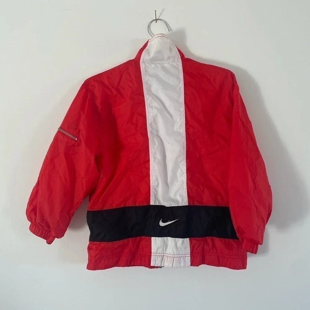 Retro Nike red windbreaker boys small play condition 3/4 sleeves